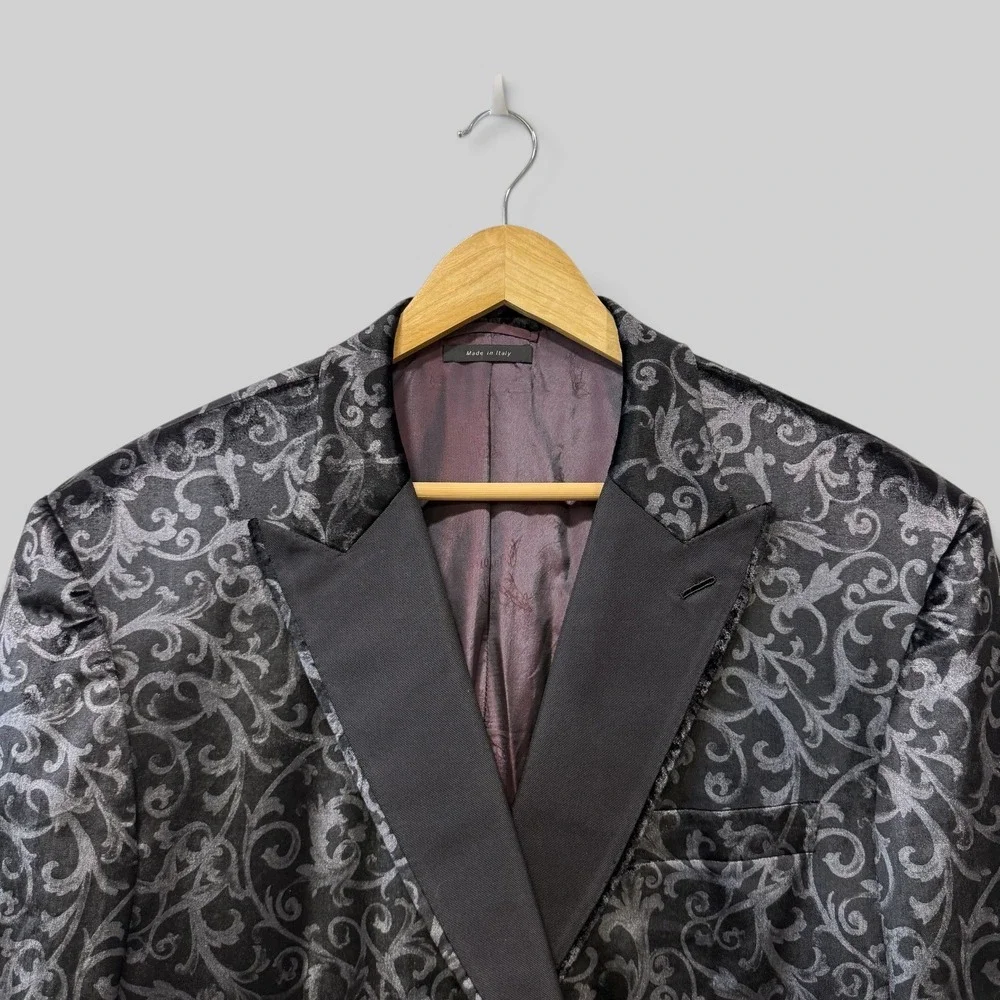 Rare Brioni Ernani Velvet Mens 46R Black Silver  Tuxedo Jacket Peak Lapel Italy
